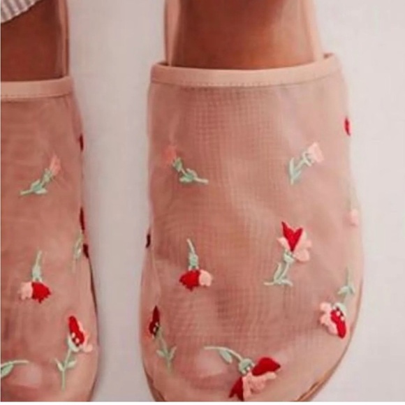 Free People Artisan Zigi Delilah Mules Sheer Embroidered Flowers Pink 9 - Picture 2 of 6